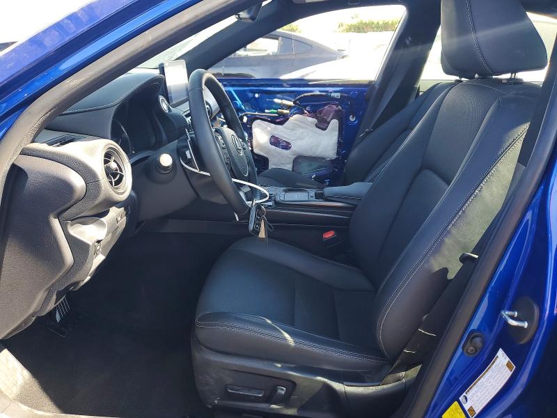 Photo 7 from auction – 2024 LEXUS IS 300 with VIN JTHB81F28R5054435