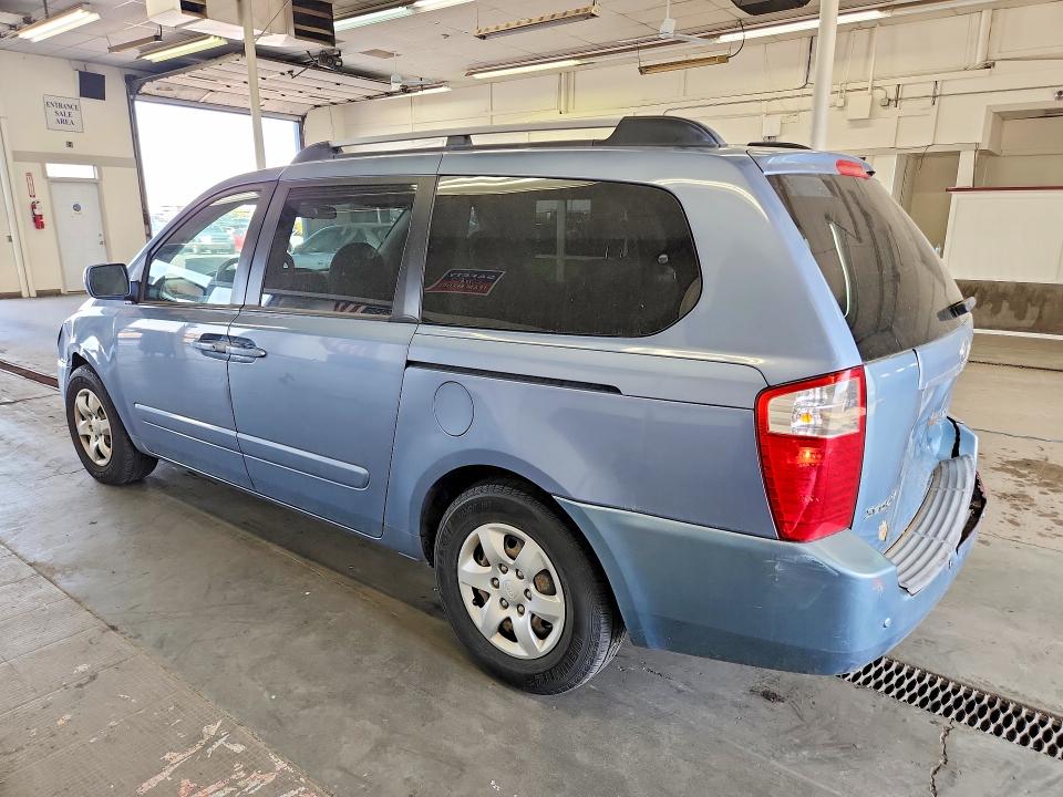 Photo 2 from auction – 2008 KIA SEDONA with VIN KNDMB233886219066