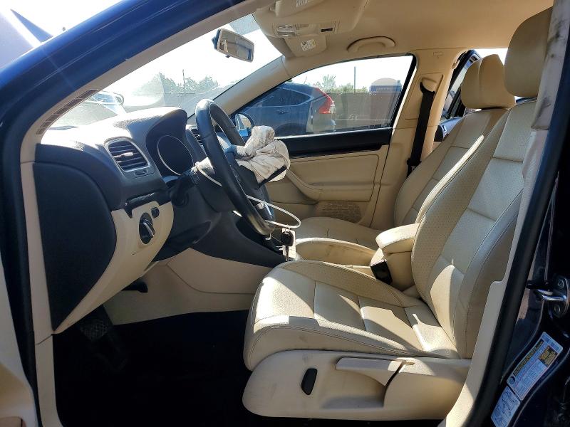 Photo 7 from auction – 2011 VOLKSWAGEN JETTA with VIN 3VWPZ7AJ4BM666778