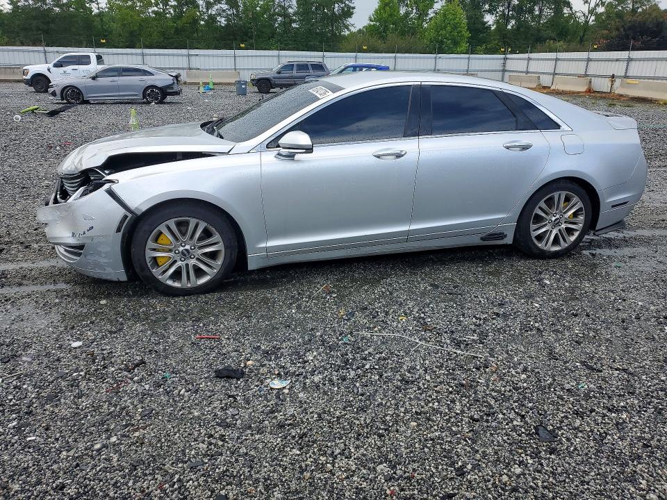 LINCOLN MKZ 2016 with VIN 3LN6L2G99GR616934 - Photo from auction