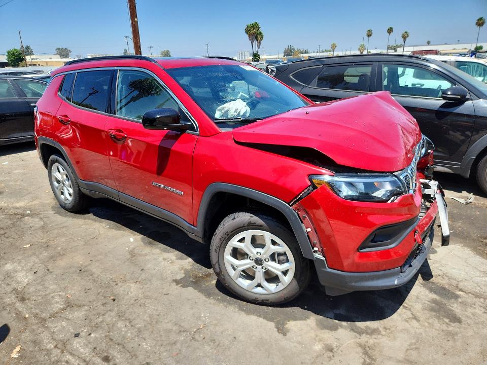 Photo 4 from auction – 2025 JEEP COMPASS with VIN 3C4NJDBN7ST546867
