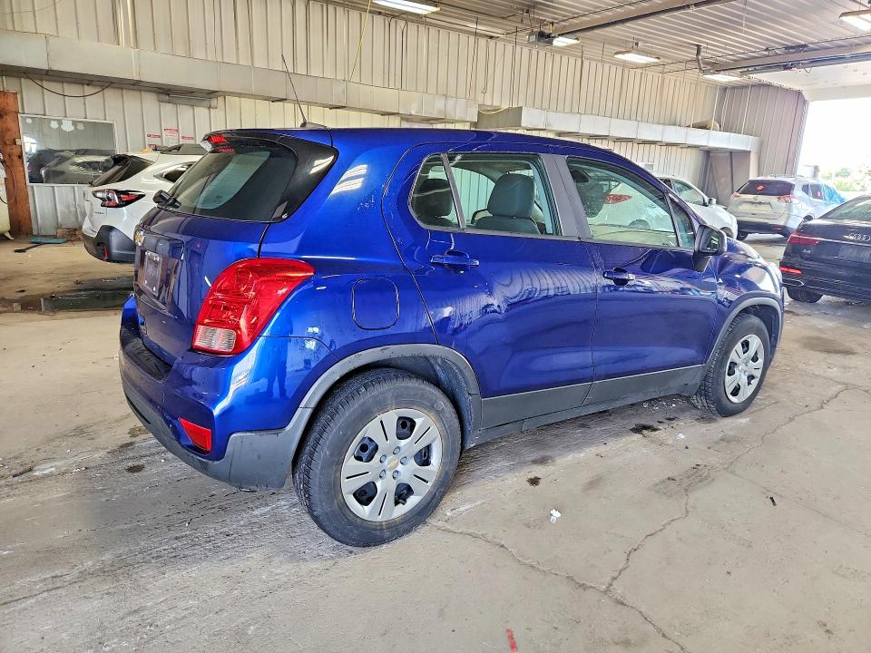 Zdjęcie 3 z aukcji – 2017 CHEVROLET TRAX z VIN 3GNCJKSB5HL154892