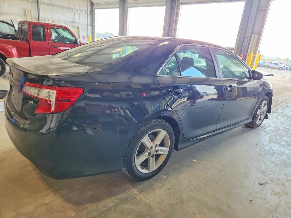 Photo 3 from auction – 2014 TOYOTA CAMRY with VIN 4T1BF1FK8EU466308