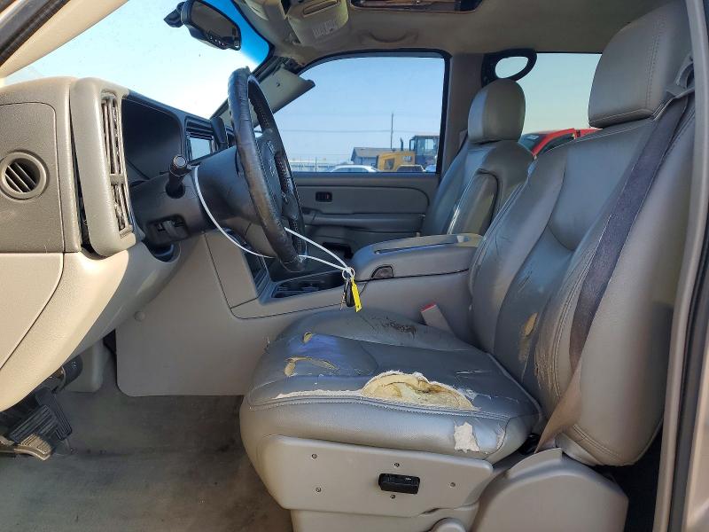 Photo 7 from auction – 2005 CHEVROLET AVALANCHE with VIN 3GNEK12Z35G229655