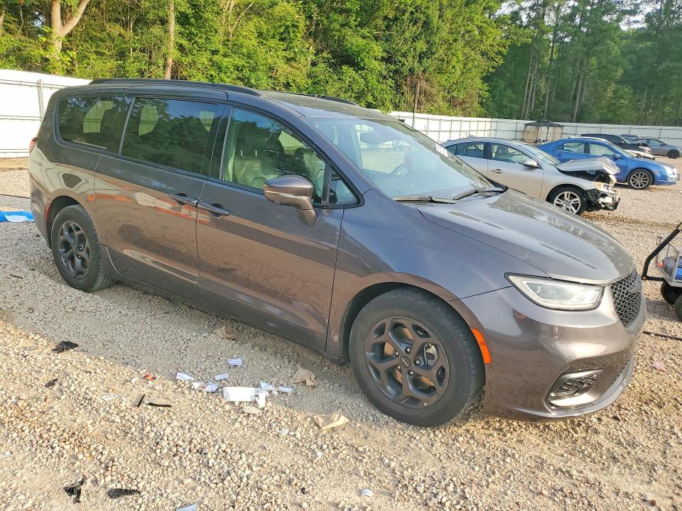 Photo 4 from auction – 2021 CHRYSLER PACIFICA with VIN 2C4RC1L78MR586889