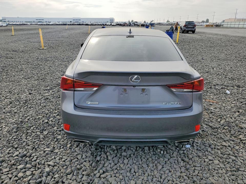Фото 6 с аукциона – 2017 LEXUS IS с VIN JTHBA1D29H5058029