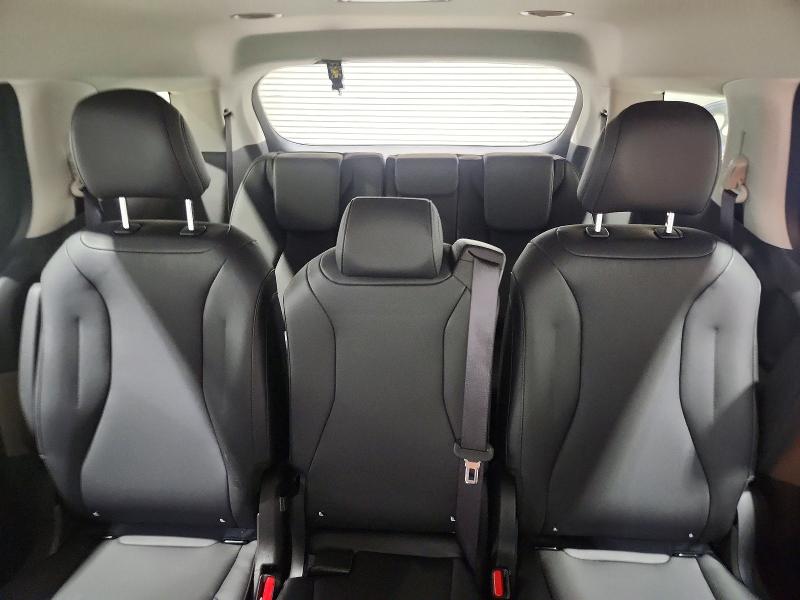Photo 10 from auction – 2027 KIA CARNIVAL with VIN KNDNB5KAXV6194902