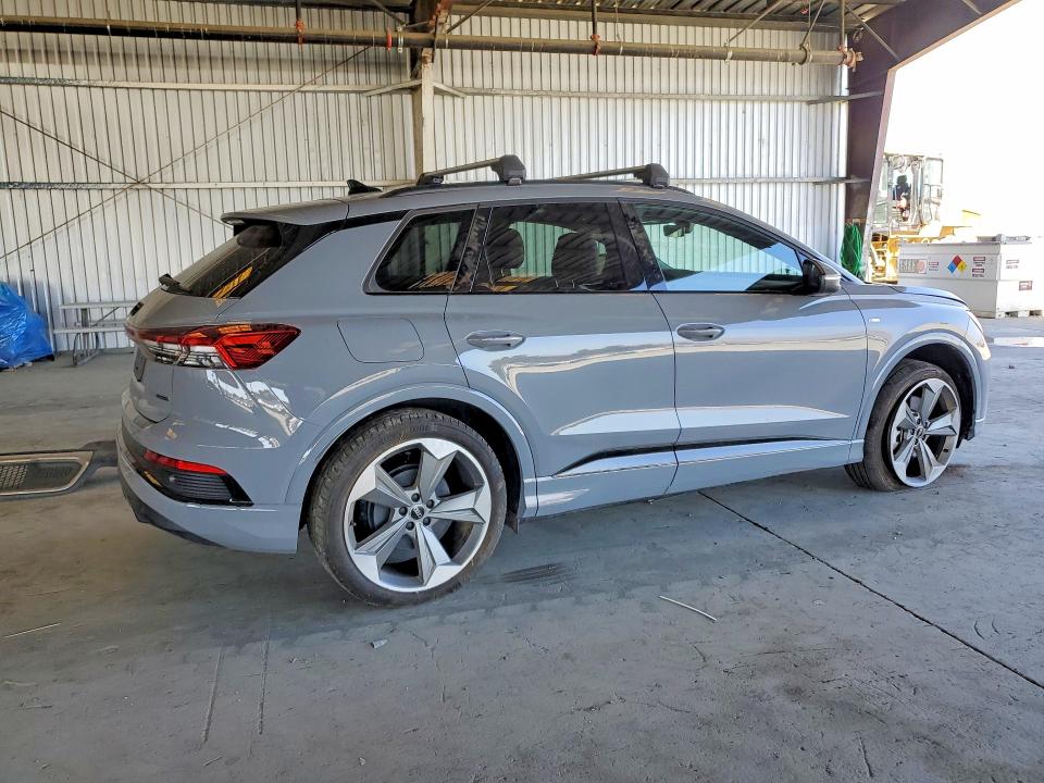 Photo 3 from auction – 2025 AUDI Q4 E-TRON with VIN WA1LUBFZ2SP042404