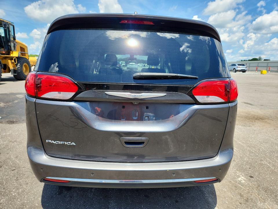 Photo 6 from auction – 2018 CHRYSLER PACIFICA with VIN 2C4RC1FG1JR107008