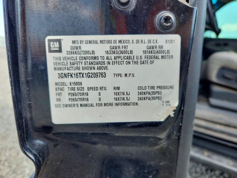 Photo 14 from auction – 2001 CHEVROLET SUBURBAN with VIN 3GNFK16TX1G209763