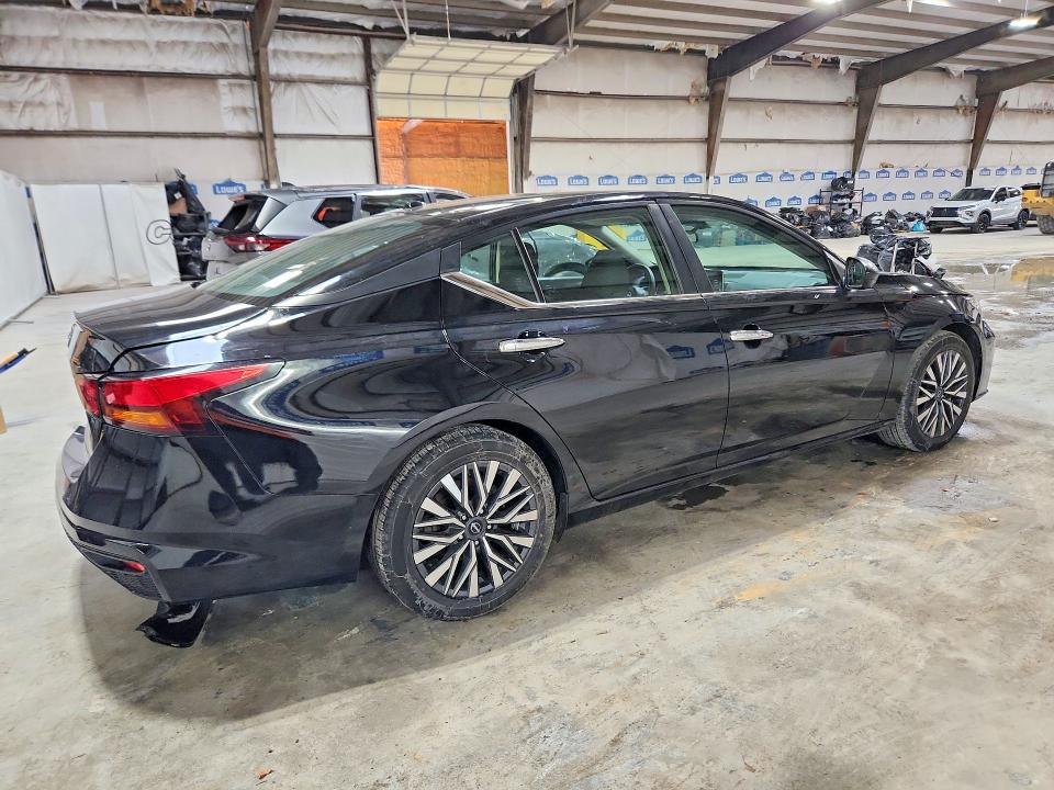 Photo 3 from auction – 2025 NISSAN ALTIMA with VIN 1N4BL4DVXSN303246