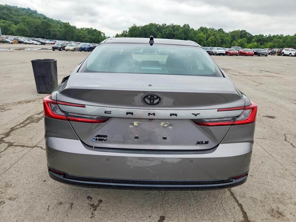 Photo 6 from auction – 2025 TOYOTA CAMRY with VIN 4T1DBADK3SU540804