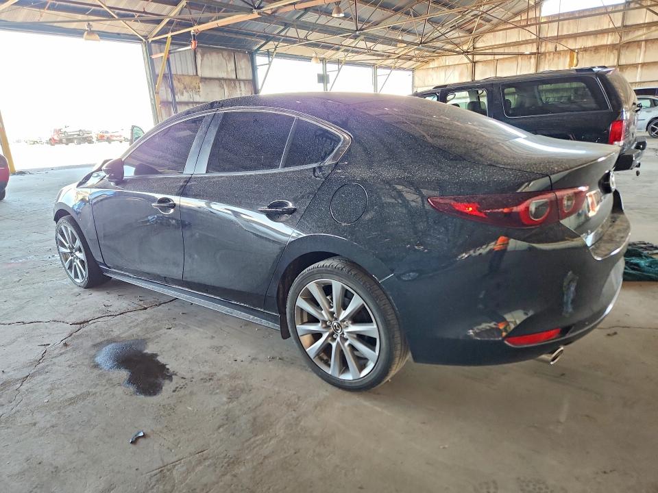 Photo 2 from auction – 2023 MAZDA 3 with VIN 3MZBPABM7PM383398