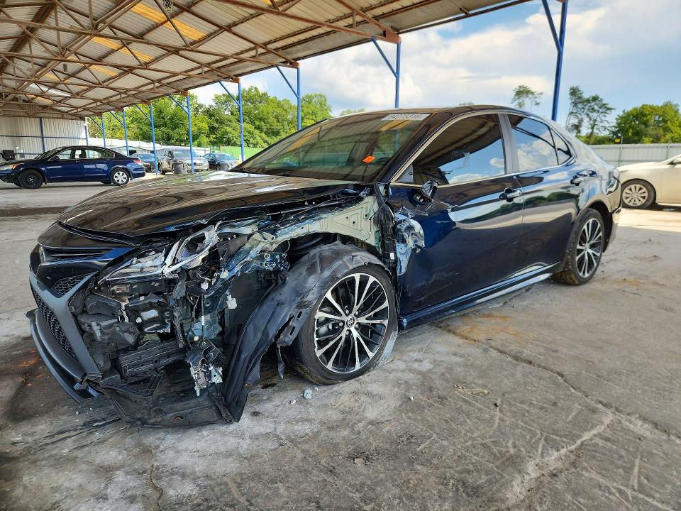 TOYOTA CAMRY 2020 with VIN 4T1G11AK5LU502271 - Photo from auction
