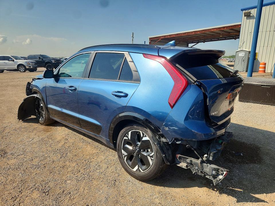 Photo 2 from auction – 2023 KIA NIRO with VIN KNDCR3L12P5046242