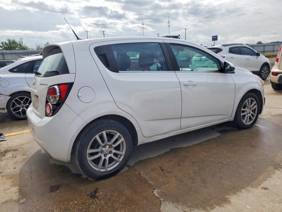 Photo 3 from auction – 2012 CHEVROLET SONIC with VIN 1G1JC6SH3C4147226