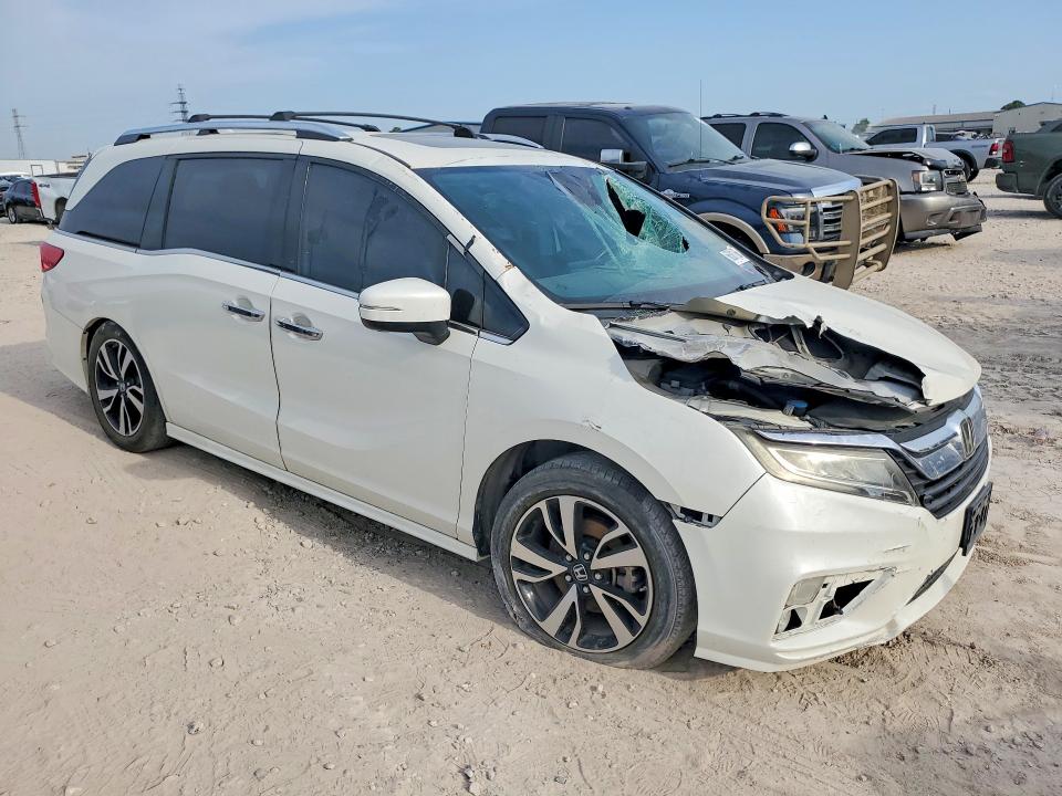 Photo 4 from auction – 2018 HONDA ODYSSEY with VIN 5FNRL6H9XJB065266