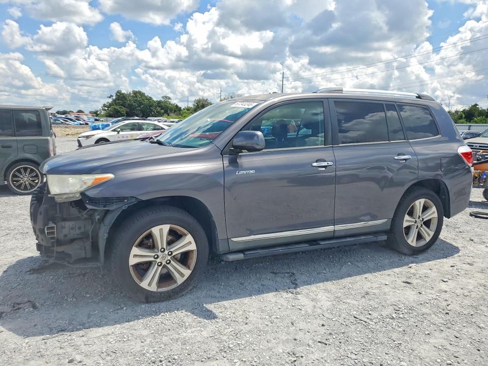 2013 TOYOTA HIGHLANDER - Търг №67243246
