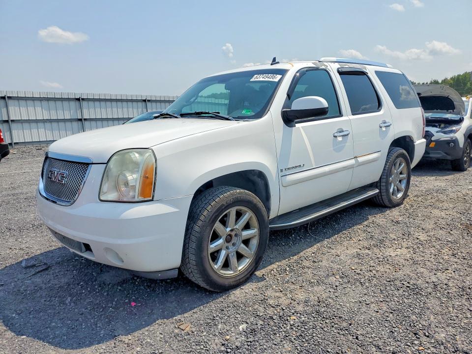 GMC YUKON 2007 with VIN 1GKFK63847J150131 - Photo from auction