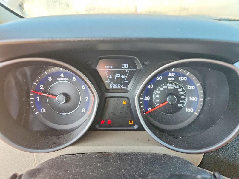 Photo 9 from auction – 2015 HYUNDAI ELANTRA with VIN 5NPDH4AE8FH587331