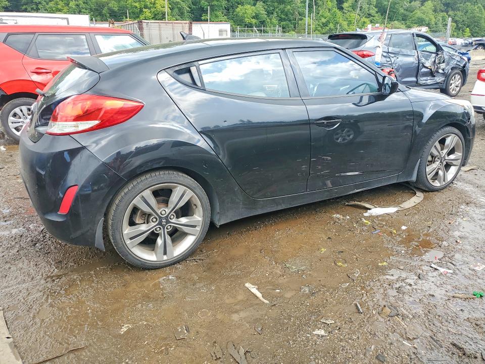 Photo 3 from auction – 2012 HYUNDAI VELOSTER with VIN KMHTC6AD8CU072422