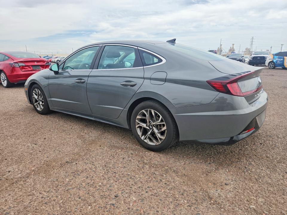 Photo 2 from auction – 2021 HYUNDAI SONATA with VIN KMHL64JA2MA164176