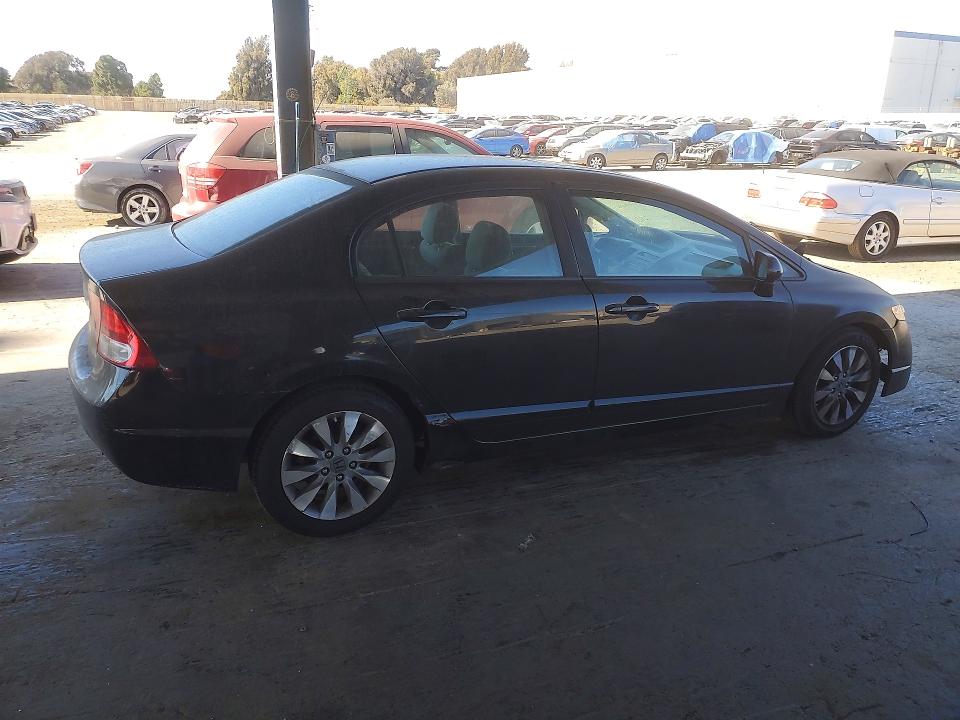 Photo 3 from auction – 2010 HONDA CIVIC with VIN 19XFA1F8XAE069166