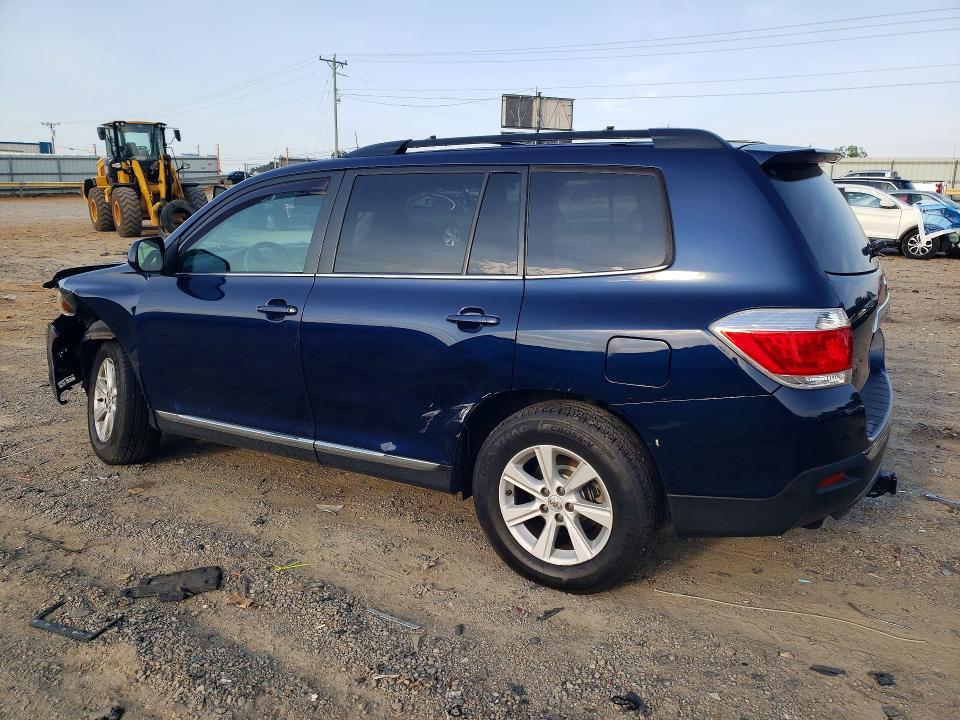 Zdjęcie 2 z aukcji – 2013 TOYOTA HIGHLANDER z VIN 5TDBK3EH7DS241768