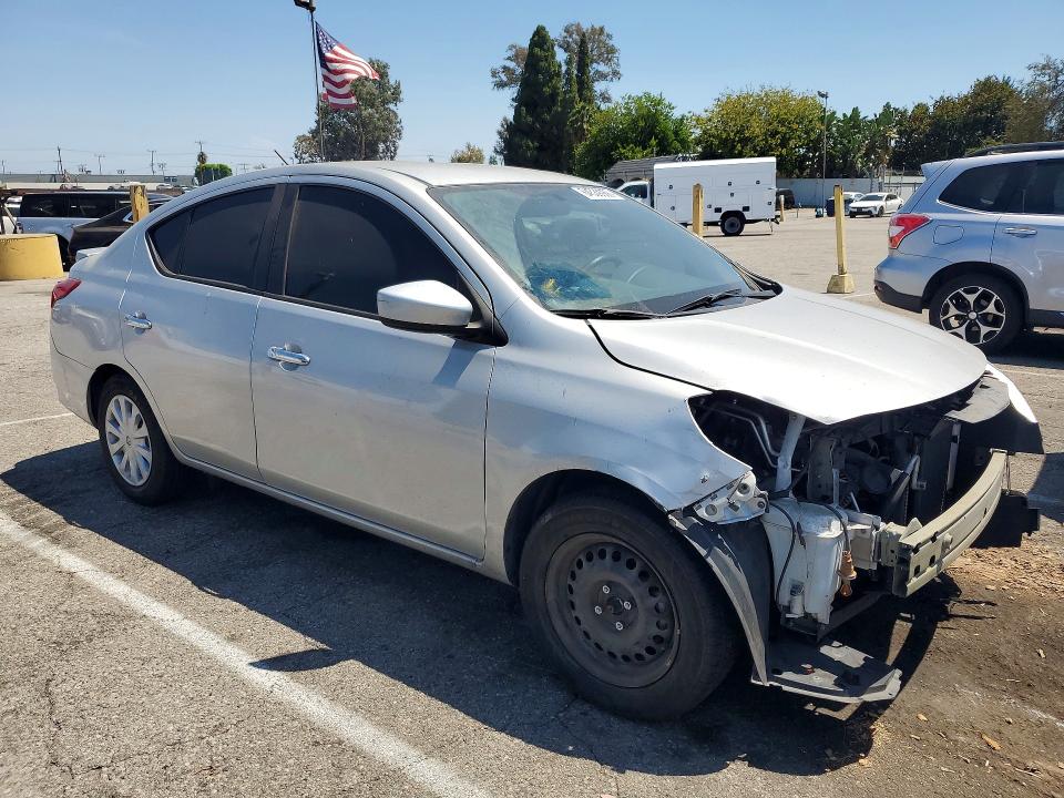 Photo 4 from auction – 2019 NISSAN VERSA with VIN 3N1CN7AP8KL849014