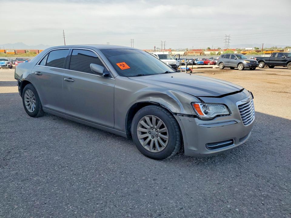 Photo 4 from auction – 2014 CHRYSLER 300 with VIN 2C3CCAAG2EH260204