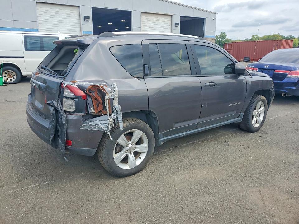 Photo 3 from auction – 2015 JEEP COMPASS with VIN 1C4NJDBB8FD257191