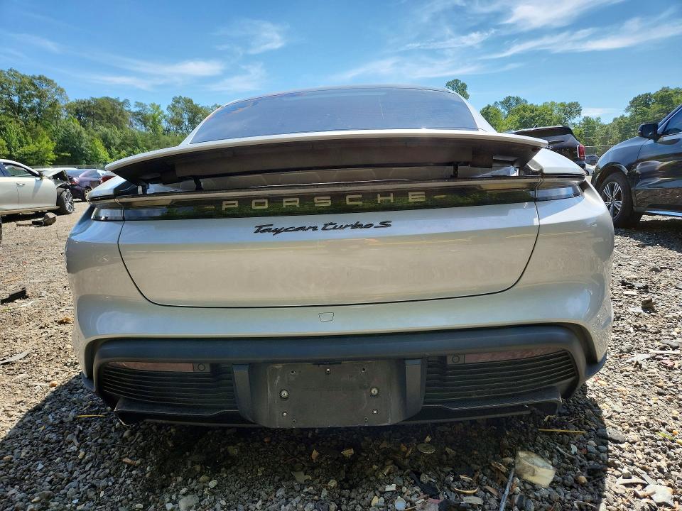 Photo 6 from auction – 2022 PORSCHE TAYCAN with VIN WP0AC2Y17NSA54110