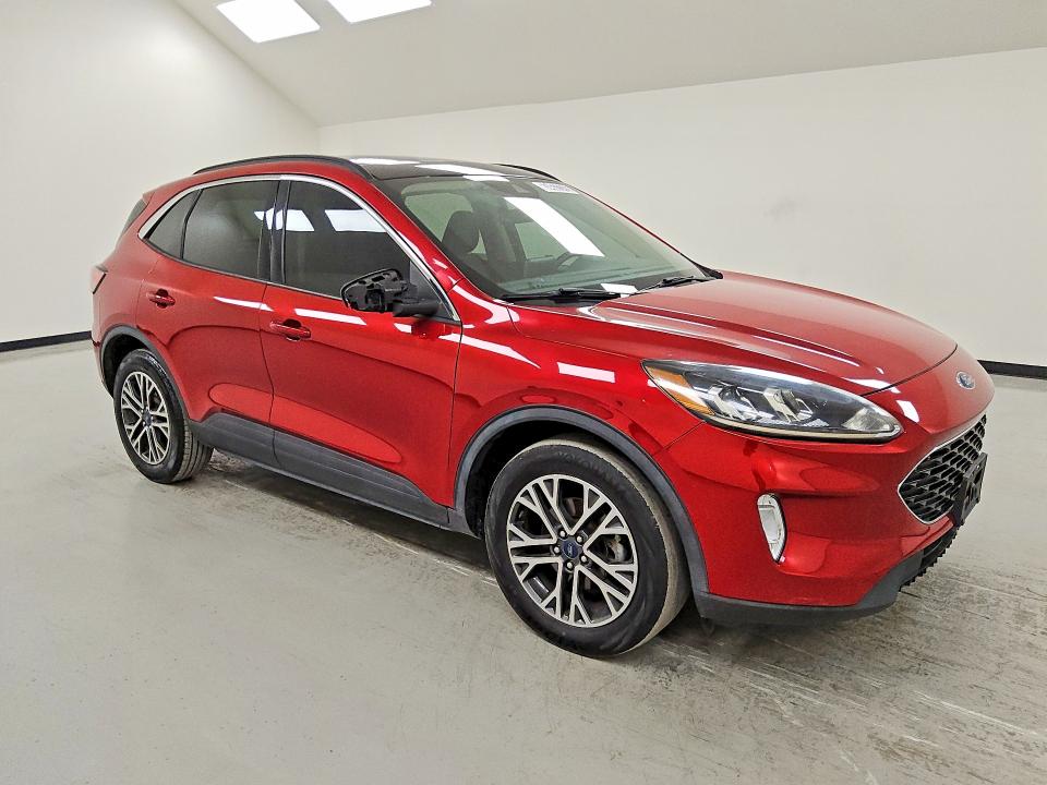Photo 4 from auction – 2020 FORD ESCAPE with VIN 1FMCU9H60LUB89661