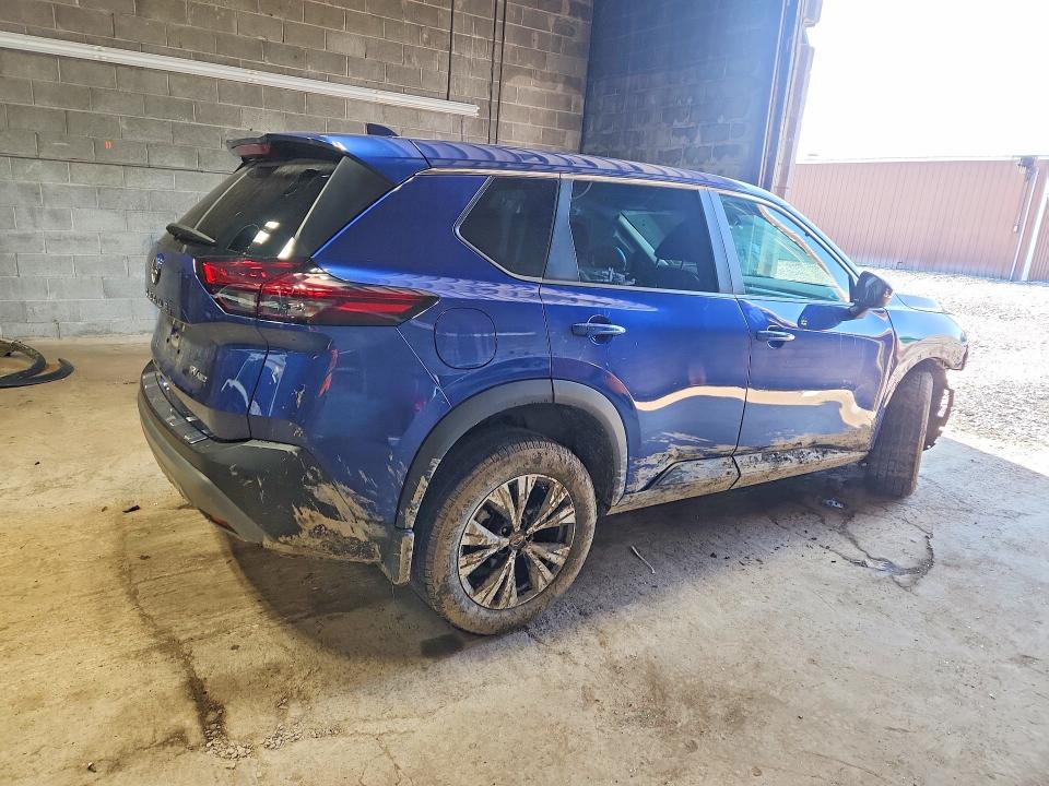 Photo 3 from auction – 2022 NISSAN ROGUE with VIN 5N1BT3BB6NC675059