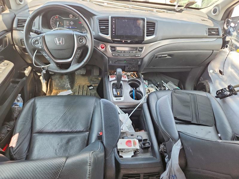 Photo 8 from auction – 2017 HONDA RIDGELINE with VIN 5FPYK3F62HB019079