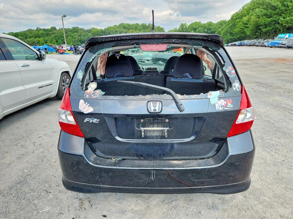 Photo 6 from auction – 2008 HONDA FIT with VIN JHMGD38658S012821