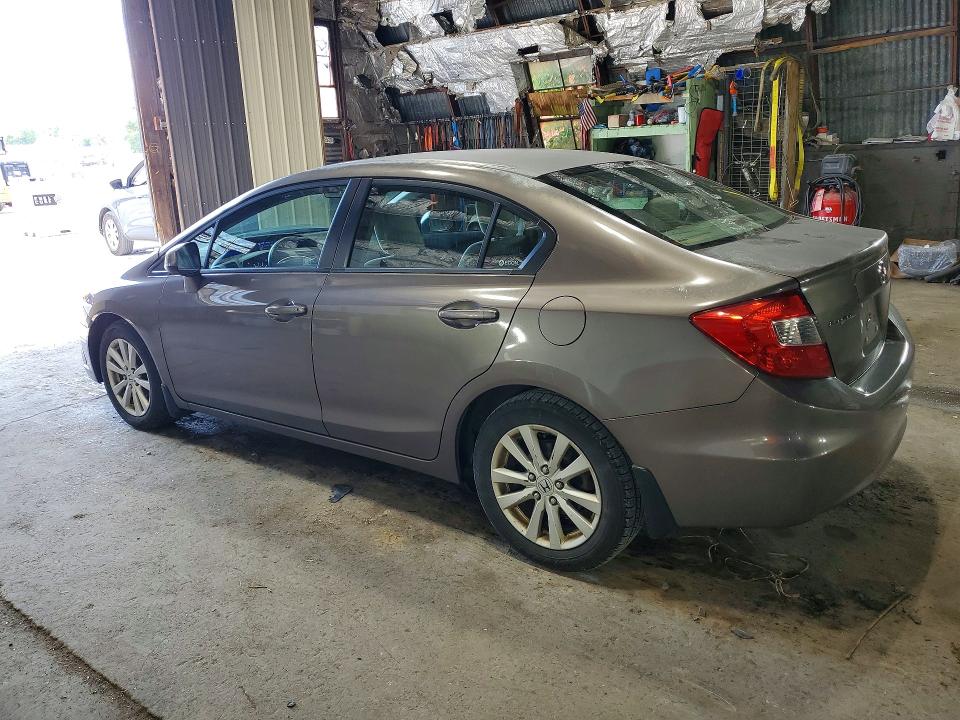 Photo 2 from auction – 2012 HONDA CIVIC with VIN 2HGFB2F82CH530856