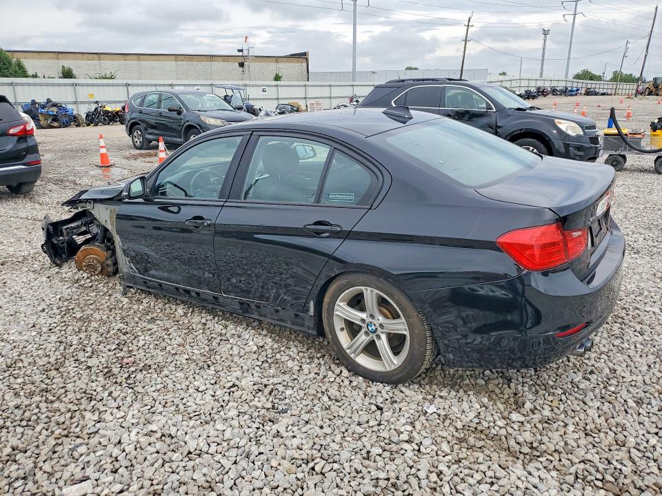 Photo 2 from auction – 2013 BMW 328 with VIN WBA3B5G52DNS02009