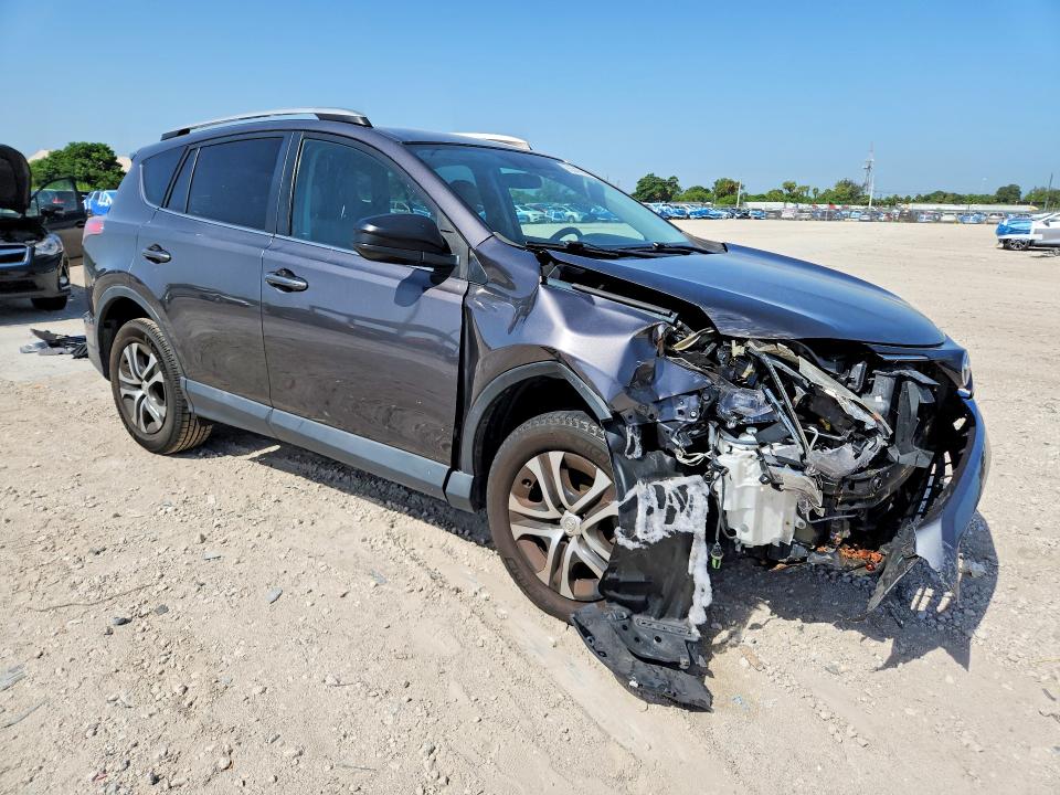 Photo 4 from auction – 2016 TOYOTA RAV4 with VIN 2T3ZFREV6GW240139