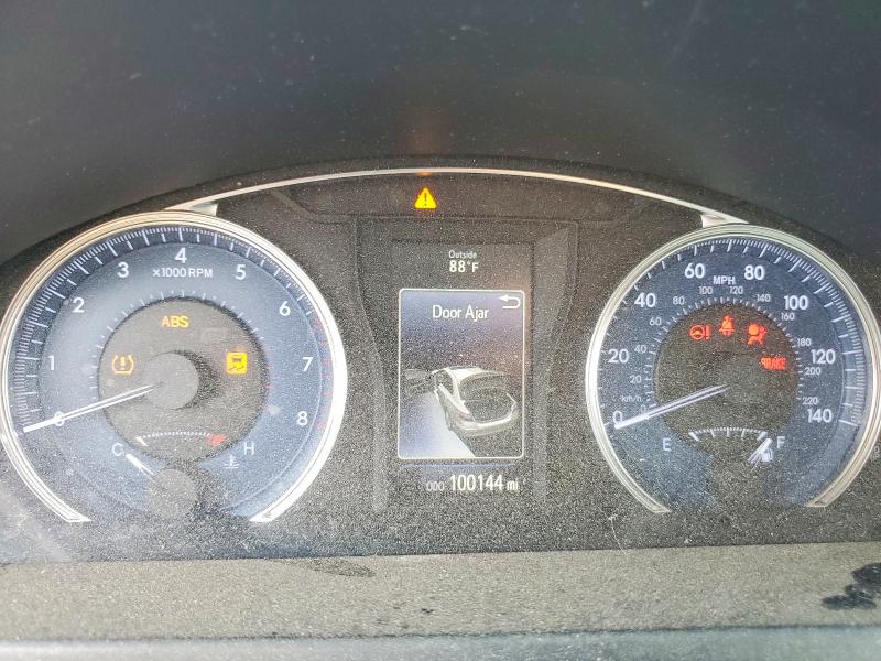 Photo 9 from auction – 2015 TOYOTA CAMRY with VIN 4T1BF1FK7FU490164