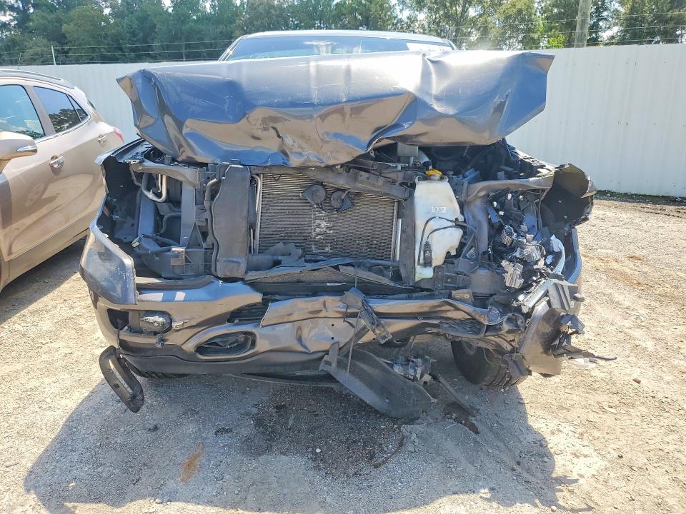 Zdjęcie 5 z aukcji – 2021 RAM 1500 z VIN 1C6RREJT1MN794445