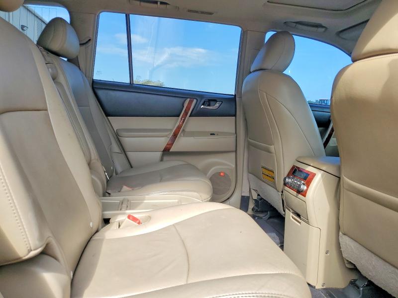 صورة رقم 11 من المزاد - 2013 TOYOTA HIGHLANDER مع VIN 5TDYK3EH7DS117364