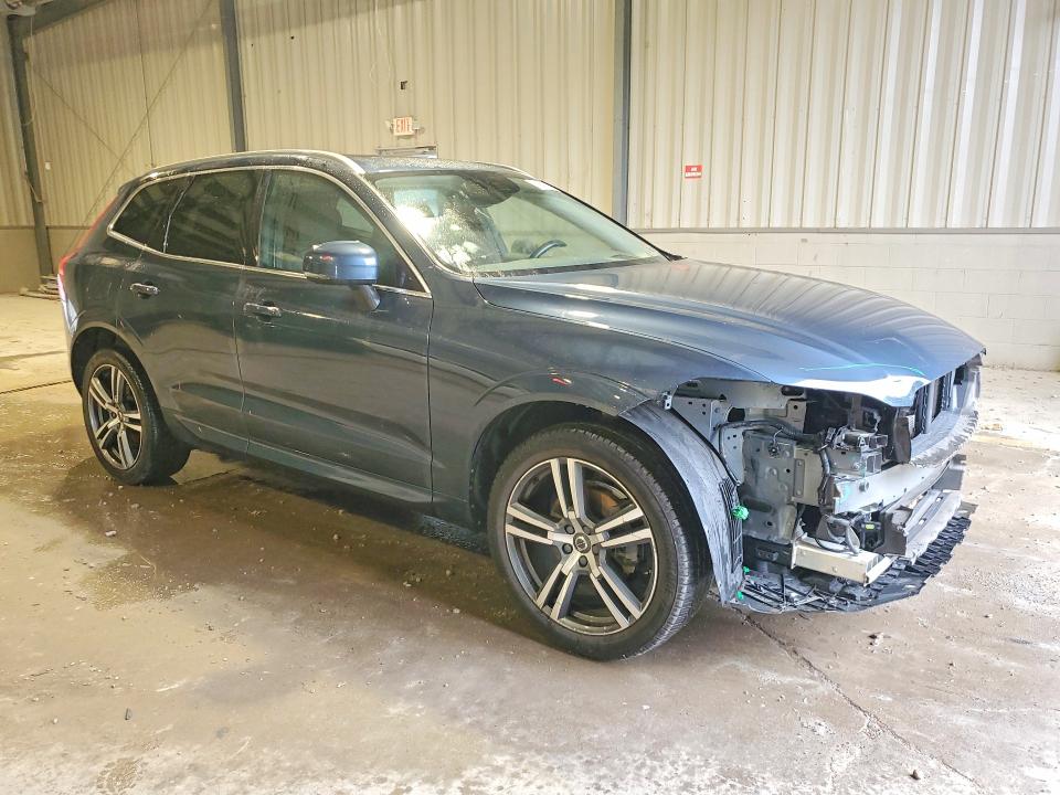 Photo 4 from auction – 2021 VOLVO XC60 with VIN YV4102RK5M1747885