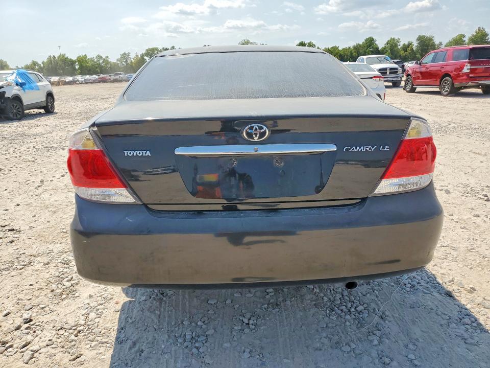 Photo 6 from auction – 2005 TOYOTA CAMRY with VIN 4T1BE32K25U623738