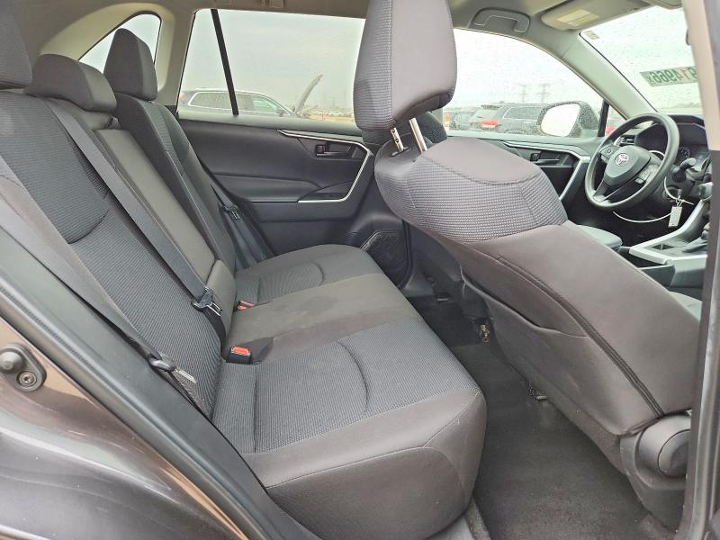 Photo 10 from auction – 2022 TOYOTA RAV4 with VIN 2T3F1RFV2NC289997