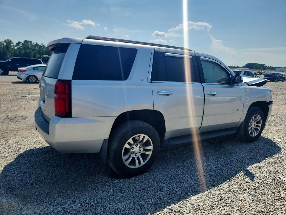 Photo 3 from auction – 2017 CHEVROLET TAHOE with VIN 1GNSKBKC4HR169023