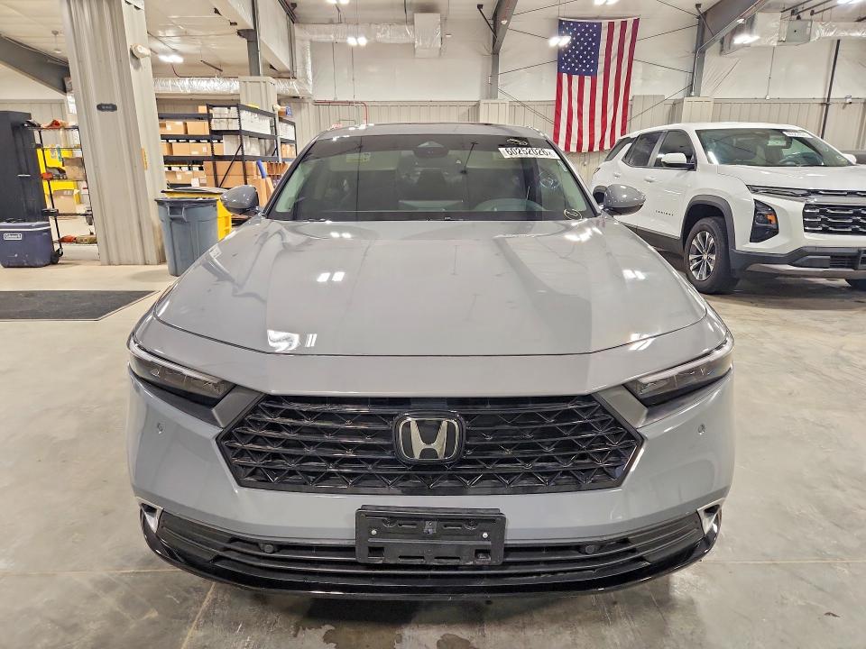 Photo 5 from auction – 2025 HONDA ACCORD with VIN 1HGCY2F85SA026333