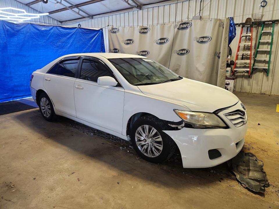 Photo 4 from auction – 2011 TOYOTA CAMRY with VIN 4T1BF3EK4BU668345