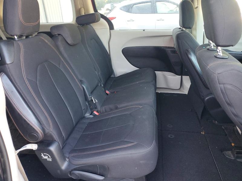 Photo 11 from auction – 2018 CHRYSLER PACIFICA with VIN 2C4RC1FG9JR356902