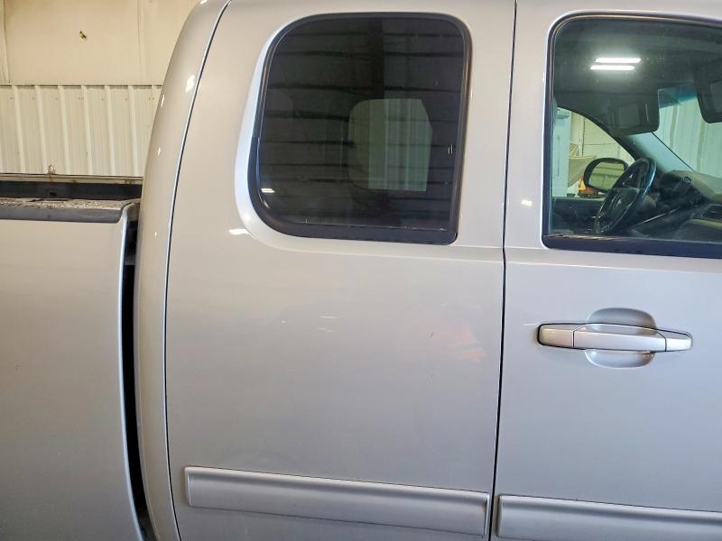 Photo 10 from auction – 2013 CHEVROLET SILVERADO with VIN 1GCRKTE04DZ346615